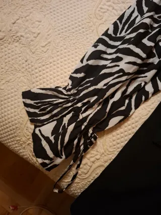 Blazer Negro Mangas Animal Print