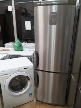 Oferta pack Nevera marca ELECTROLUX altura 1:85 cm