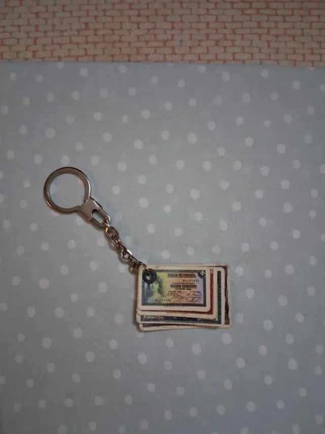 Portachiavi con banconote di Spagna antica