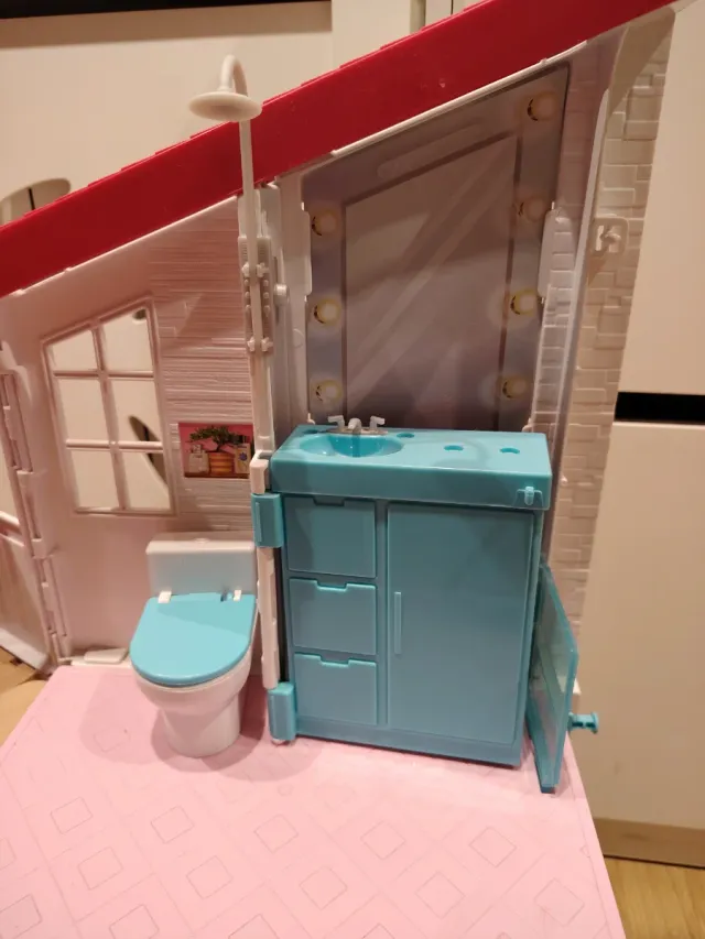 Casa Barbie Malibu, regalo coche