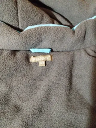 Conjunto de esquí azul y negro