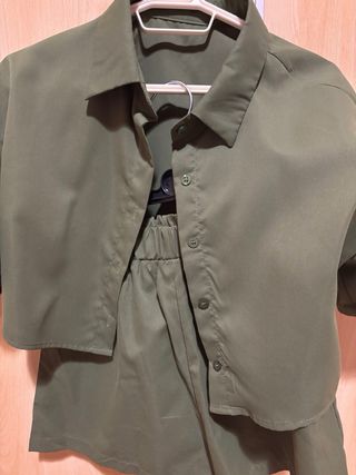 Completo due pezzi verde