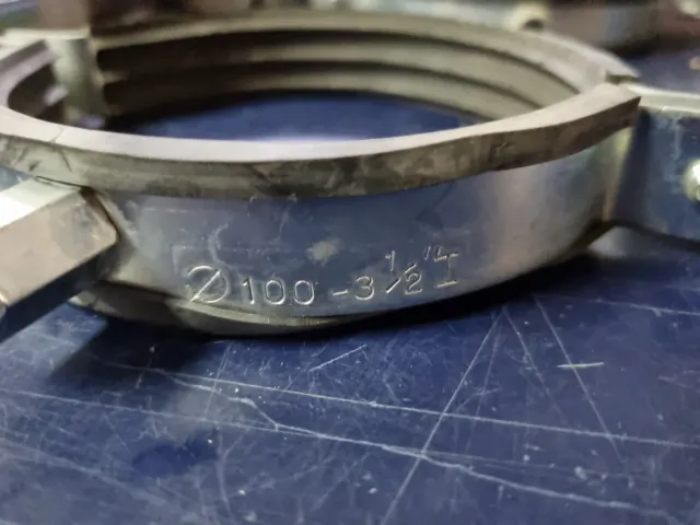 16 Abrazaderas 100mm Goma