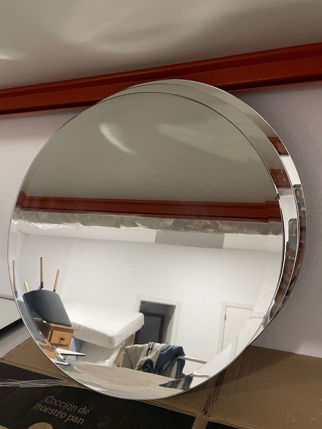 Tres espejos redondos