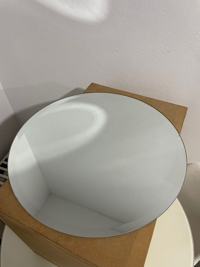 Tres espejos redondos