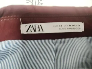 Traje Zara Burdeos