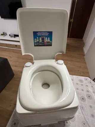 WC Portátil gris  Plástico