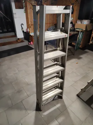 Escalera aluminio 5 peldaños muy resistente