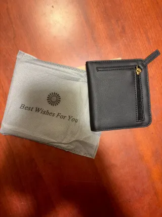 Portafoglio donna nero in similpelle