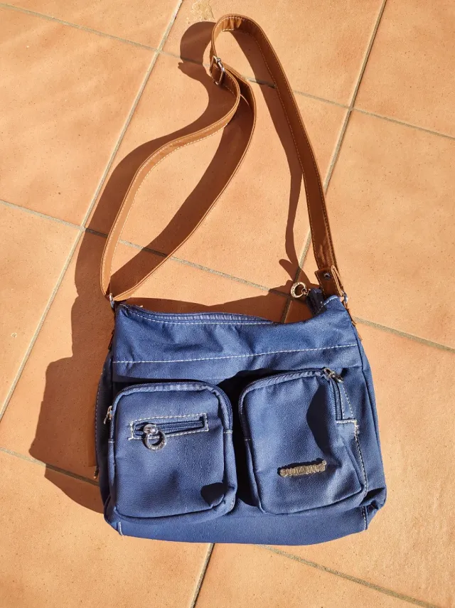 Borsa blu e marrone