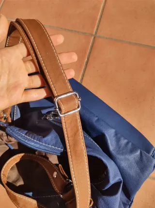 Borsa blu e marrone