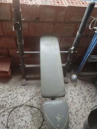 Banco de pesas multifuncional
