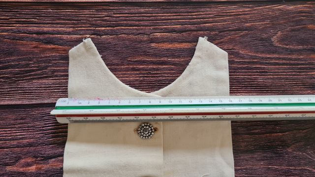 Pettorale da uomo antico “devant de gilet”