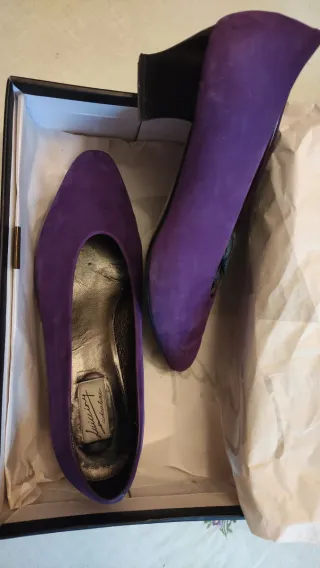 Zapatos de ante morados