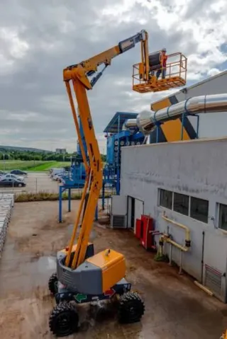 Técnico en maquinaria plataformas haulotte