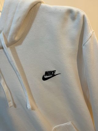 Sudadera Nike Blanca con Capucha