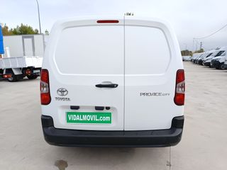 TOYOTA 1.5D 75kW 100CV GX Larga FURGON 3 PLAZAS