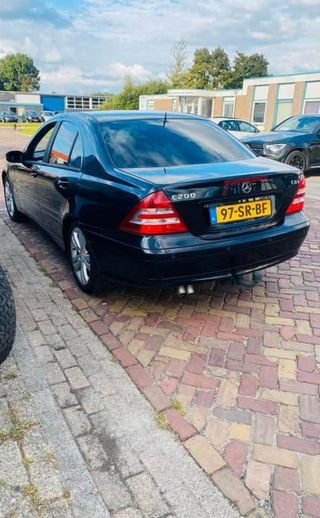 Mercedes-Benz Clase C 2006