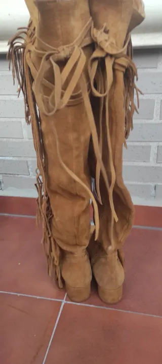 Botas mosqueteras ante 100% con flecos NUEVAS