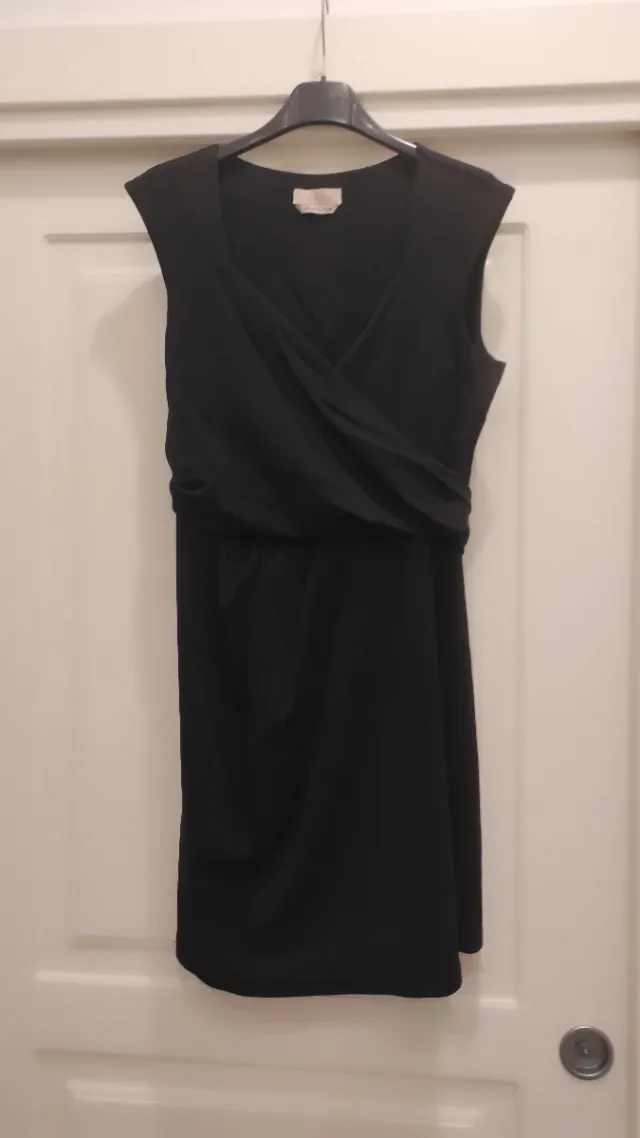 Vestito nero corto elegante