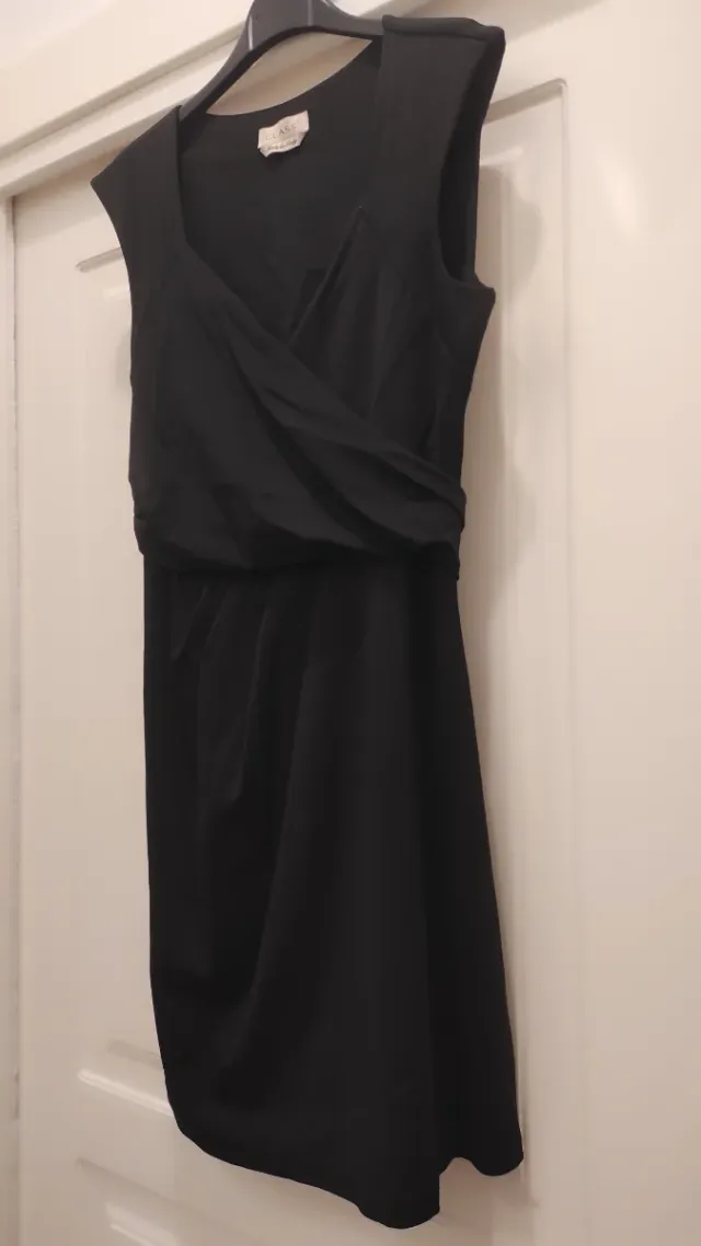 Vestito nero corto elegante