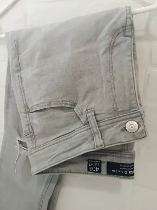 Pantalón Hombre Bershka Talla 40