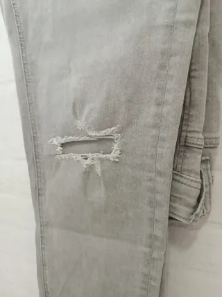 Pantalón Hombre Bershka Talla 40