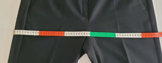 Pantaloni neri eleganti