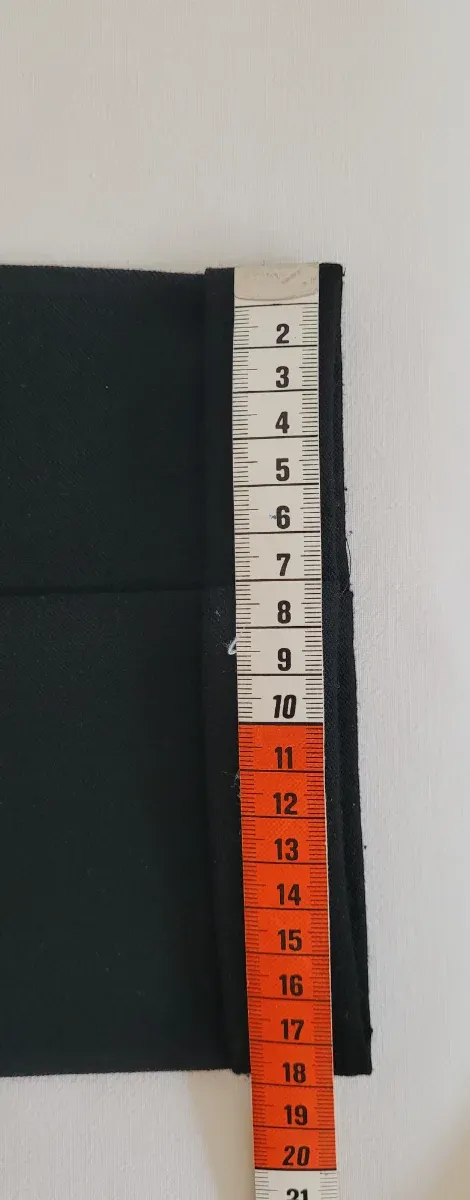 Pantaloni neri eleganti