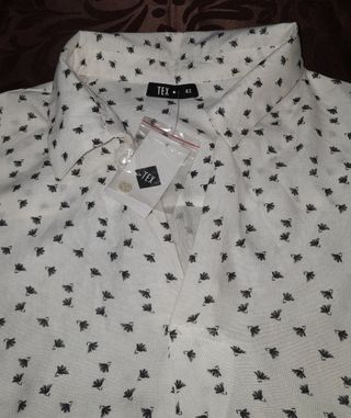 Camisa mujer sin estrenar blanca florecitas negras