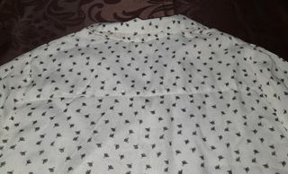 Camisa mujer sin estrenar blanca florecitas negras