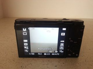 Sony RX100 VI (24-200mm)