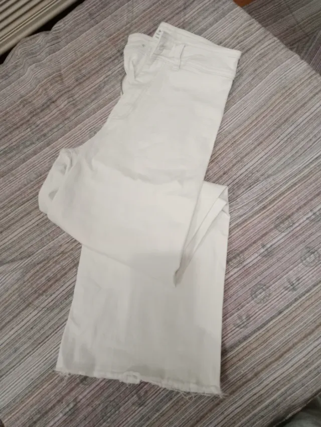 Vaqueros Stradivarius Talla 32 Blanco Hueso