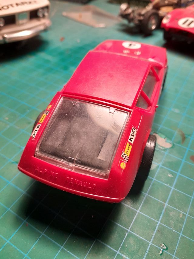 Scalextric Alpine Renault Rojo