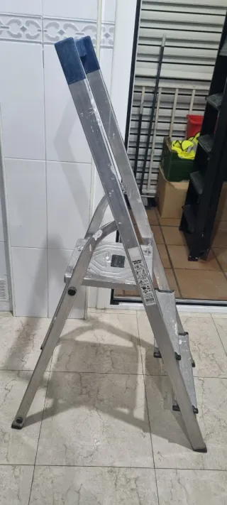 Escalera Aluminio 3 Peldaños