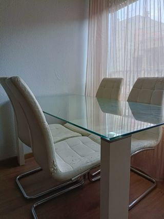 Juego de 4 sillas de comedor