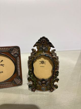 Portafotos de bronce hecho a mano