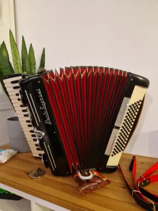 Acordeón Paolo Soprani