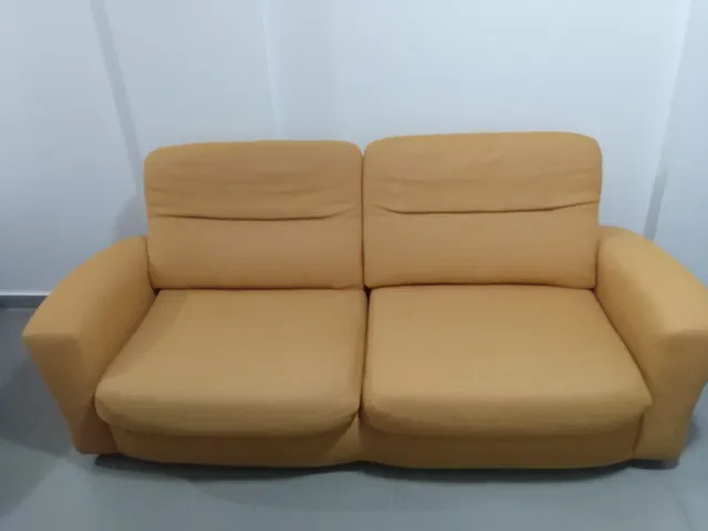 Sofá 3 plazas naranja tela