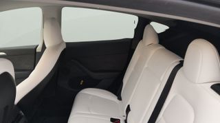 Tesla Model Y Tracción Trasera RWD 188 kW (256 CV)