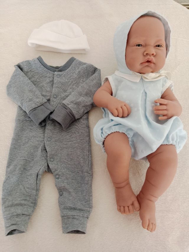 Muñeca Reborn Antonio Juan con ropa