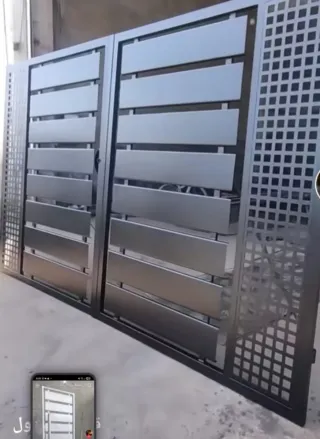 Puerta de hierro para exterior