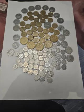 Lote de monedas variadas