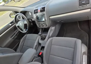 Volkswagen Golf V 1.9 tdi 105cv 2009.