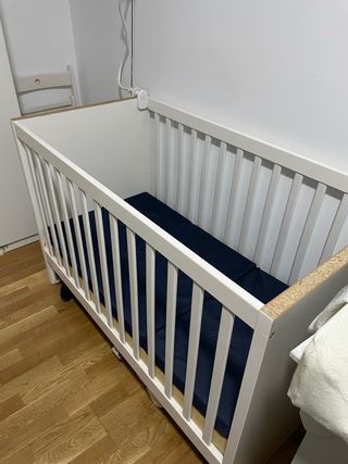 Cuna de bebé blanca 65 x 125 con gavetas