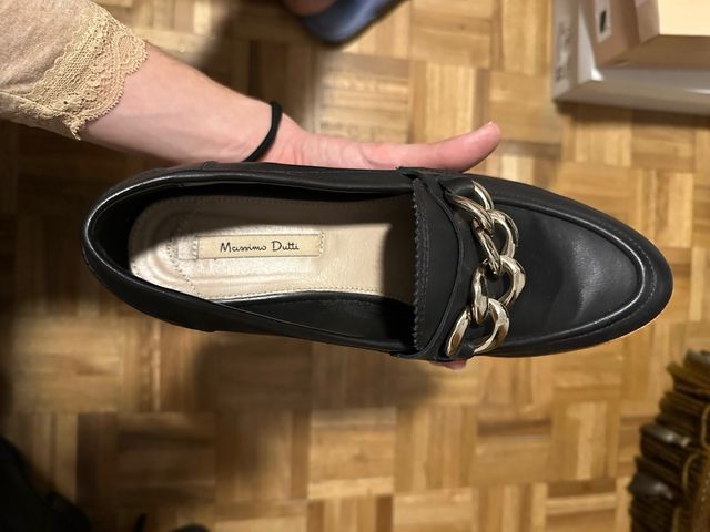 Mocasines Massimo Dutti negros con cadena