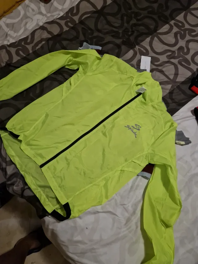 Cortavientos Spiuk Ciclismo Amarillo Neón