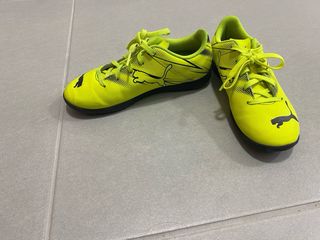 Botas fútbol niño multitacos Puma