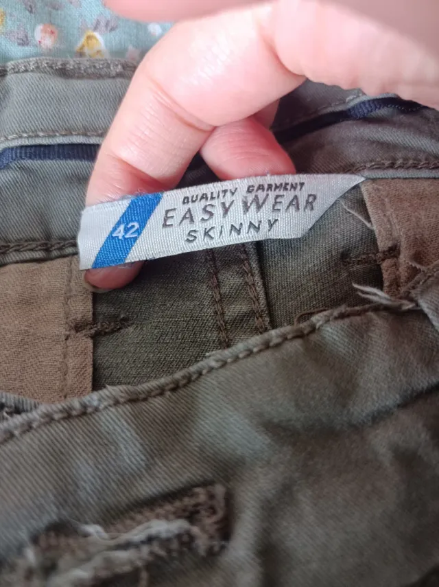 Pantalones Chinos Verdes Talla 42