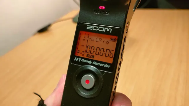 Grabadora Zoom H1 + micrófono